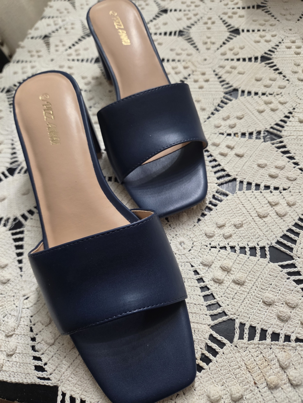 NWT Women's Navy Slide Mules with Wide Strap SIZE 8.5